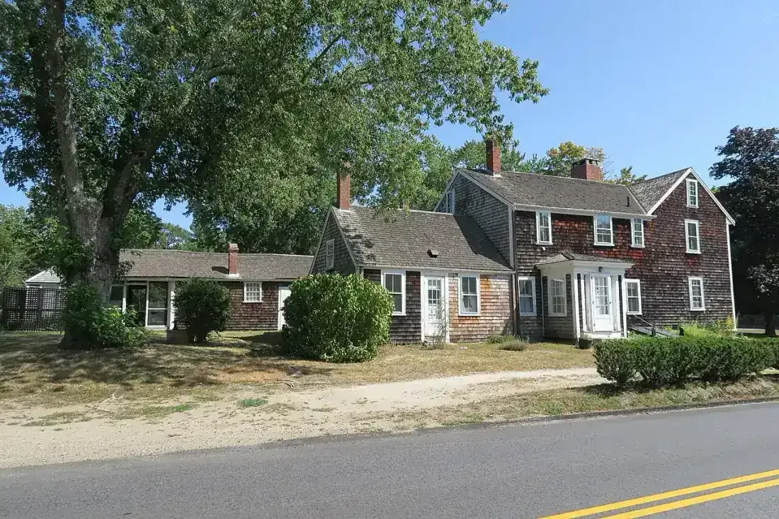 Jacobs Farmhouse, Norwell MA — solar energy savings for local homeowners